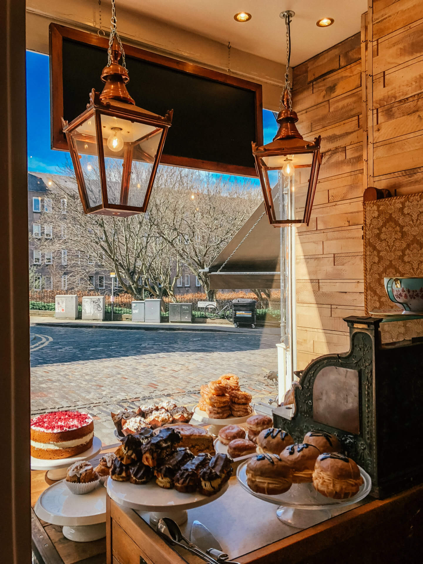 Where to eat in Edinburgh - Stalkbridge Kitchen shop window