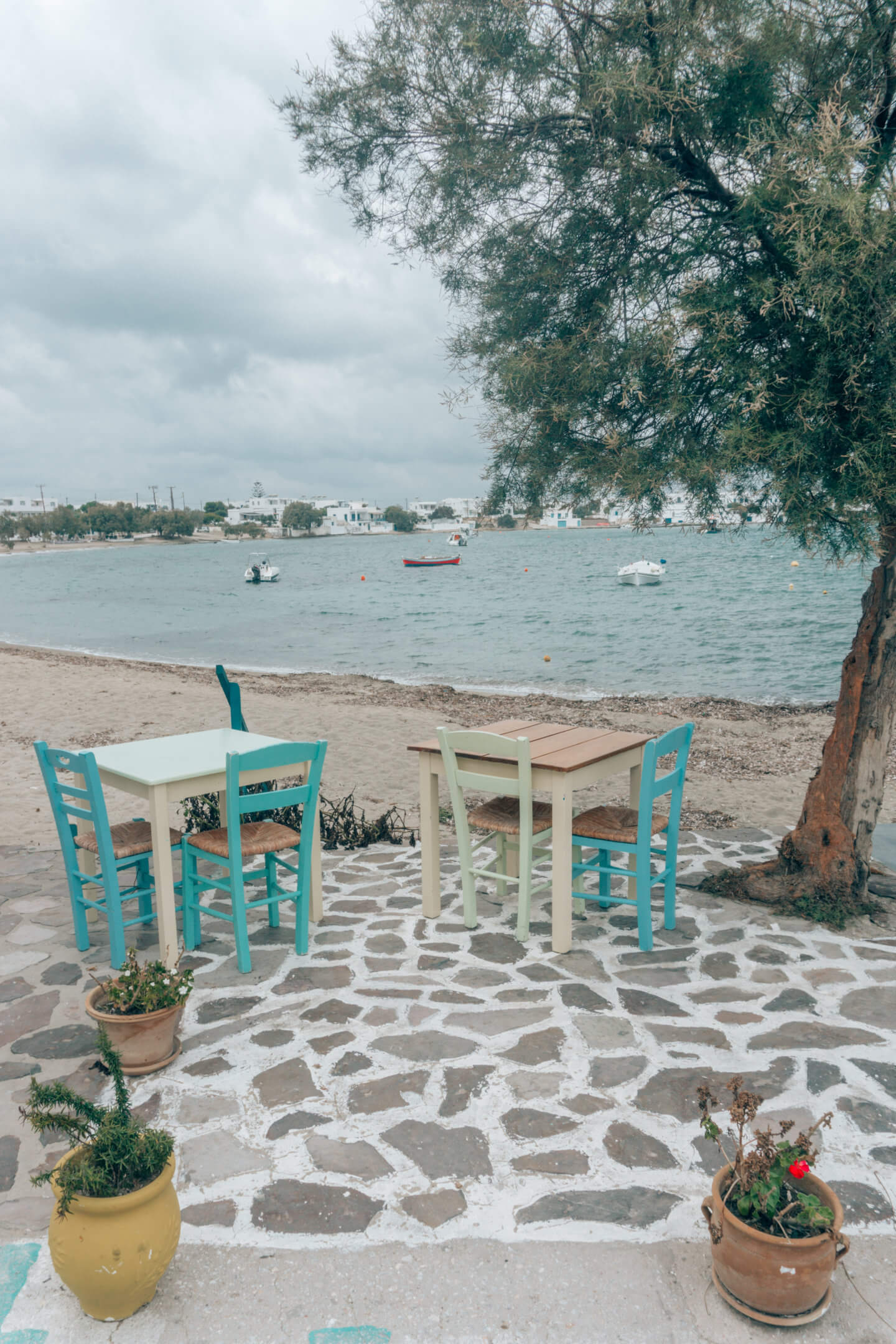 Rifaki ocean front patio in Pollonia