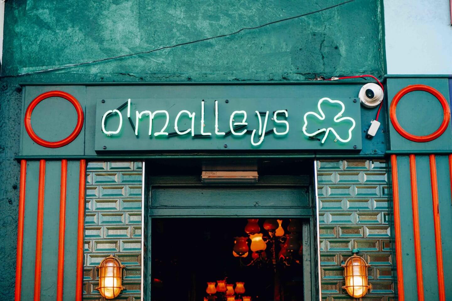 Celebrating St Patrick’s Day in Dublin - O'malleys pub