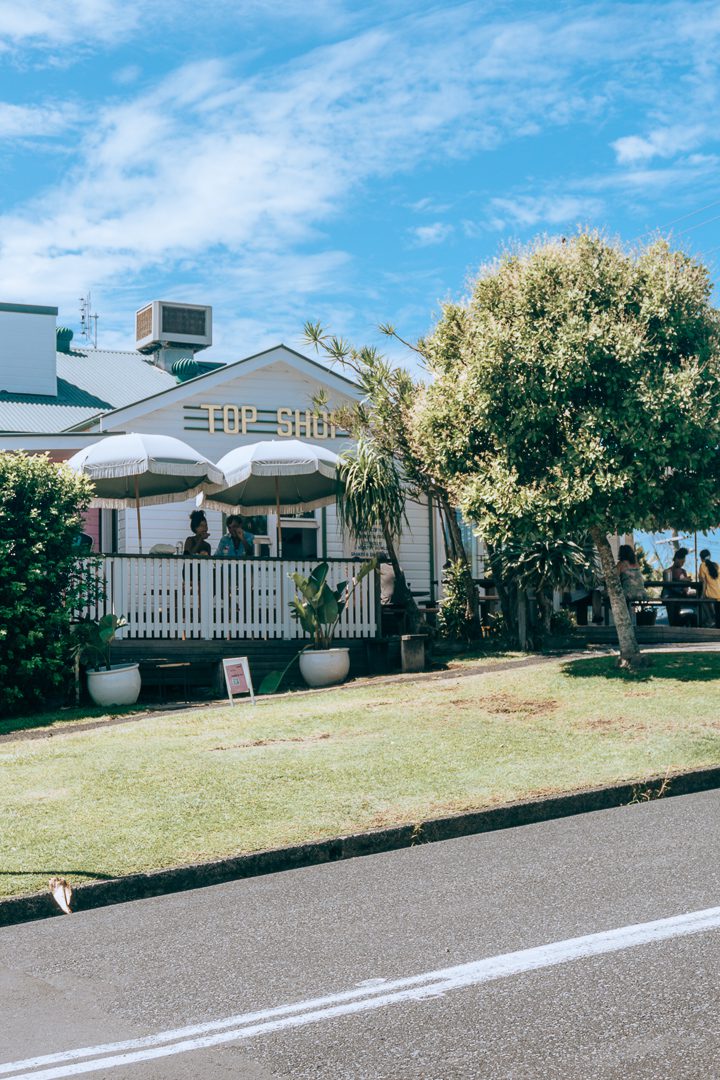 The exterior of Top Shop on the top of the hill in Byron Bay