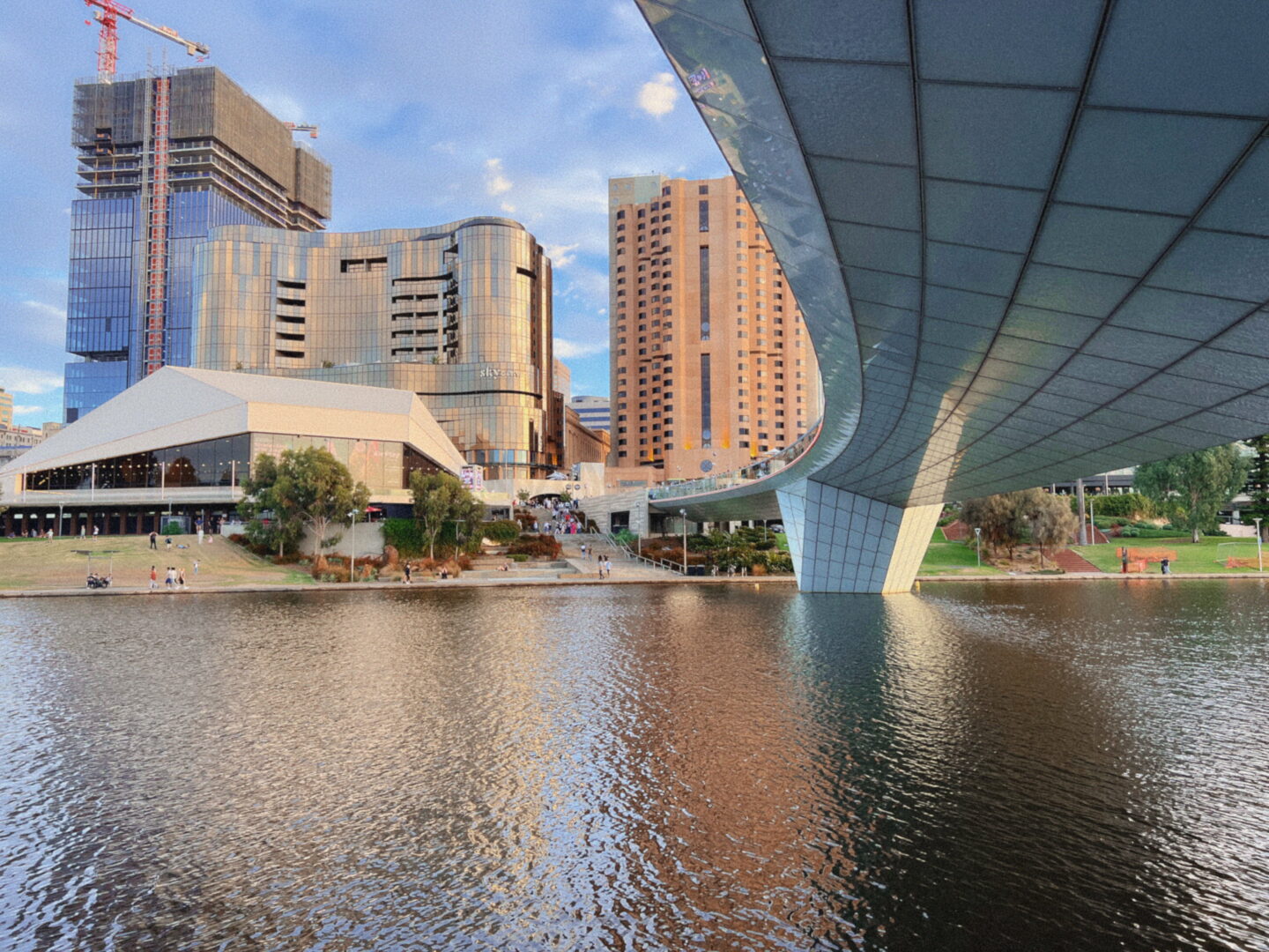 The River Torrens and the Adelaide city skyline